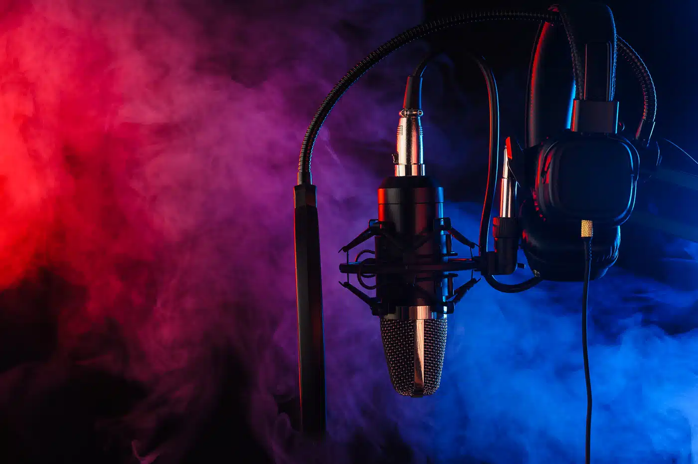 (photo of podcast mic) Interviews of Notables & Influencers by Joanne Z. Tan, a business and personal brand building expert, brand strategist at 10 Plus Brand.