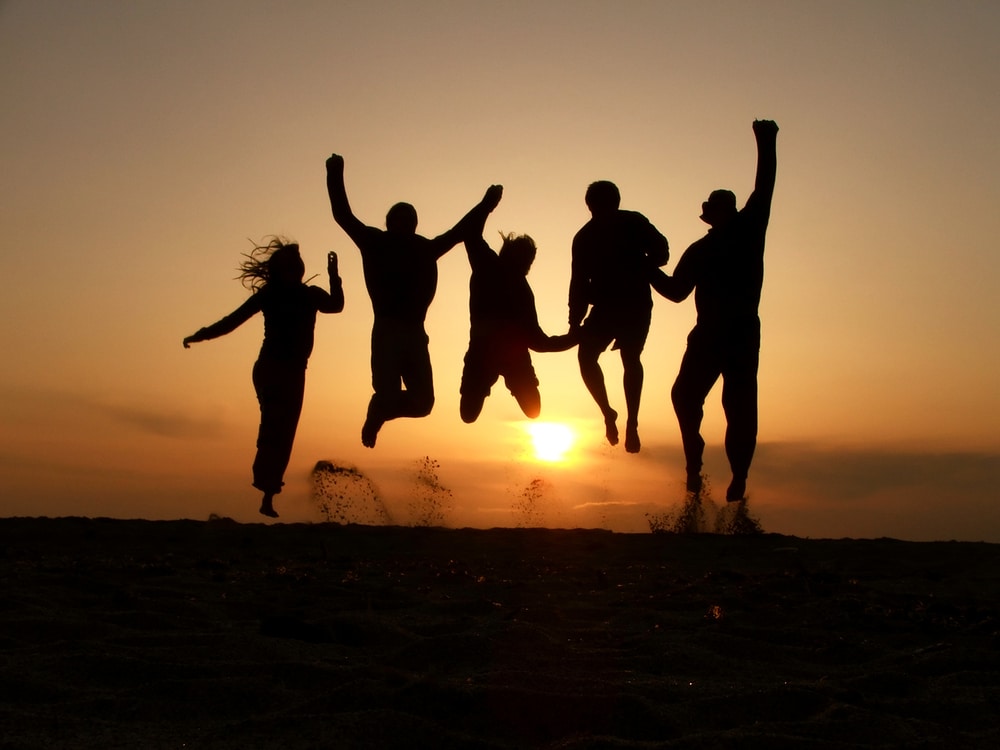 "Celebrate here and now", 1-minute thought leadership coaching tips by Joanne Z. Tan, about mental skills and habit of celebrating the journey & destination.